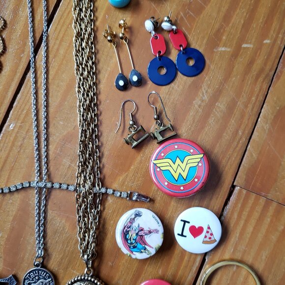 22 Piece Mixed Jewelry Lot - Picture 9 of 16